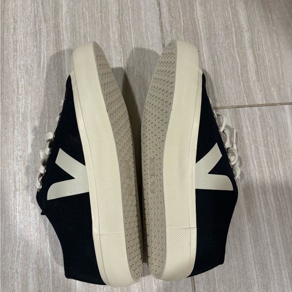 Veja Shoes - Veja Black and Cream Casual Shoes